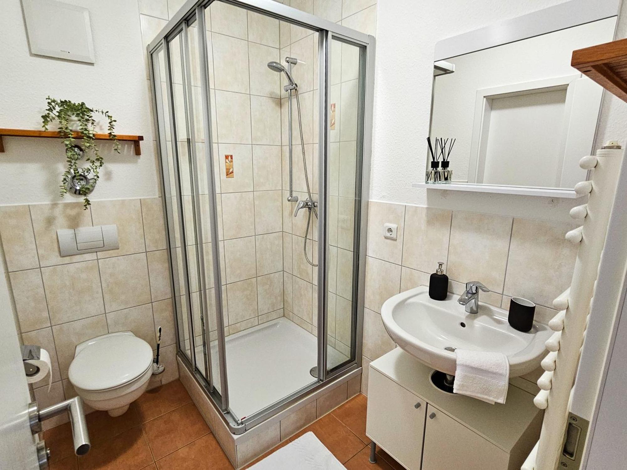 Micasa Rooms - Altstadt Zentral - Zwischen Anger Und Kraemerbruecke - Wlan - Familienfreundlich Erfurt Exterior foto